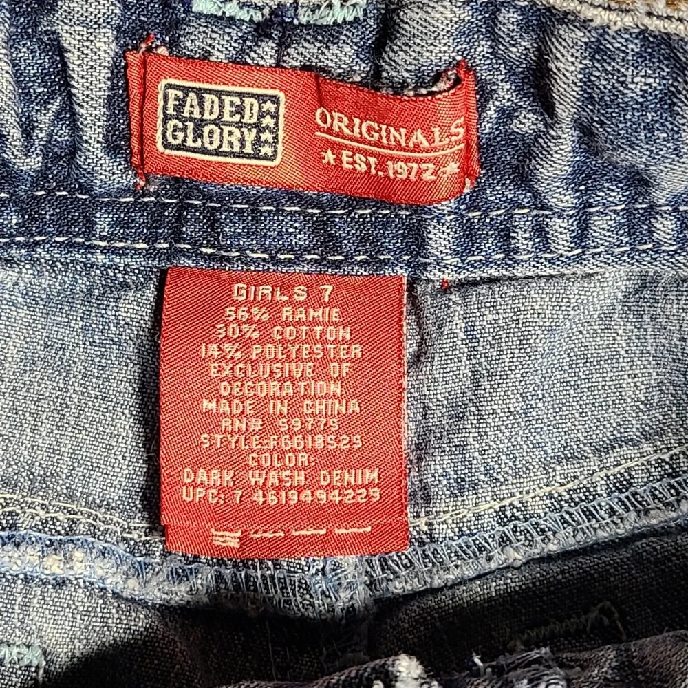 Girls Capris size 7 Regular Faded‎ Glory Denim Flower On Pocket